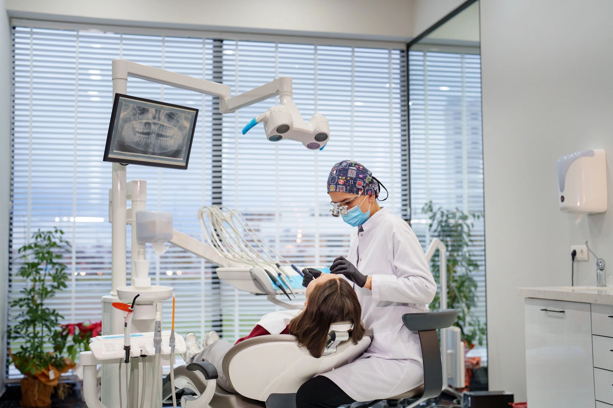 Customer receiving guided smile journey support