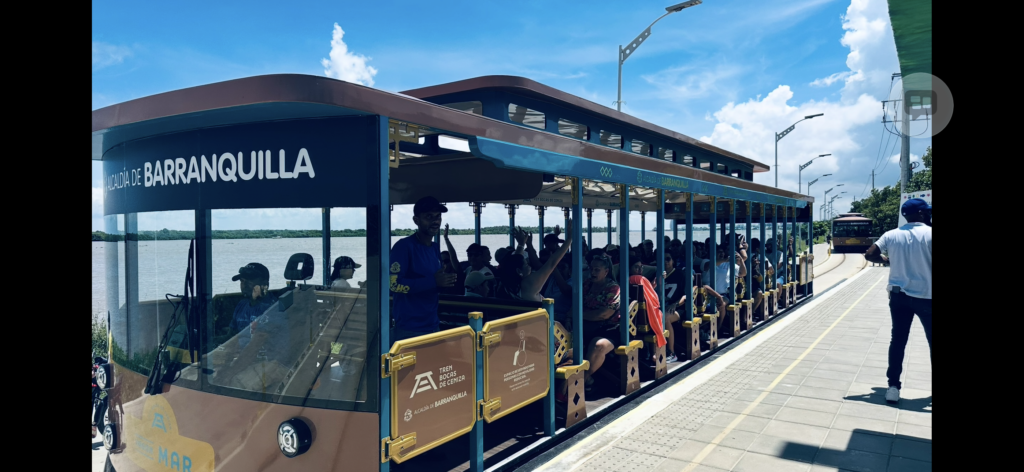 Customer enjoying an elegant city moment in Barranquilla